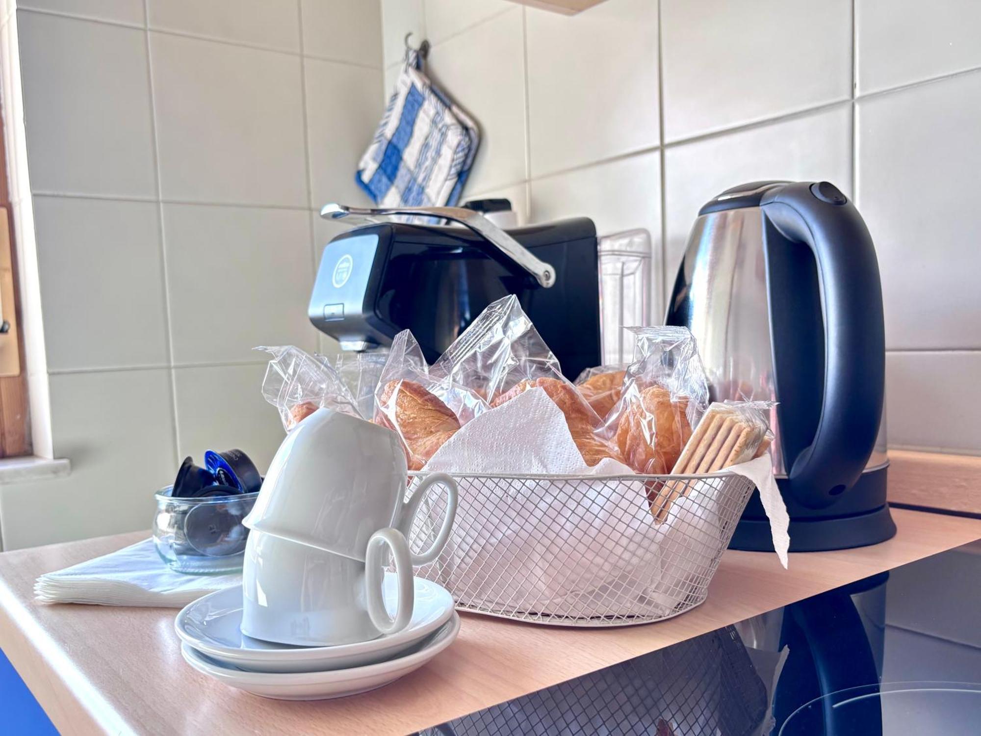 Blue Apartment, Alghero, Near Beaches מראה חיצוני תמונה